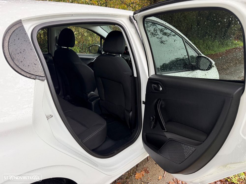 Peugeot 208 1.6 BlueHDi Active - 48