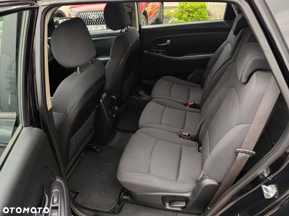 Kia Carens 1.7 CRDi M - 14