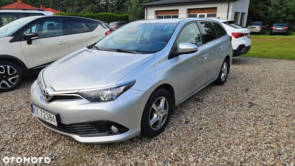 Toyota Auris 1.6 Comfort - 10