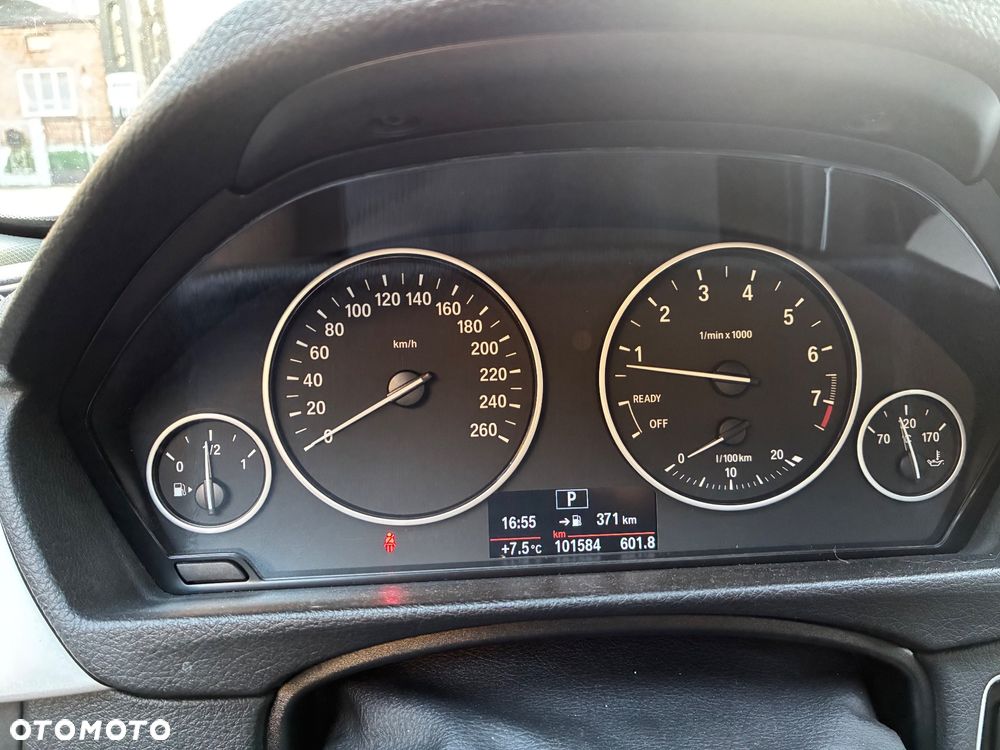 BMW Seria 3 320i Advantage - 26