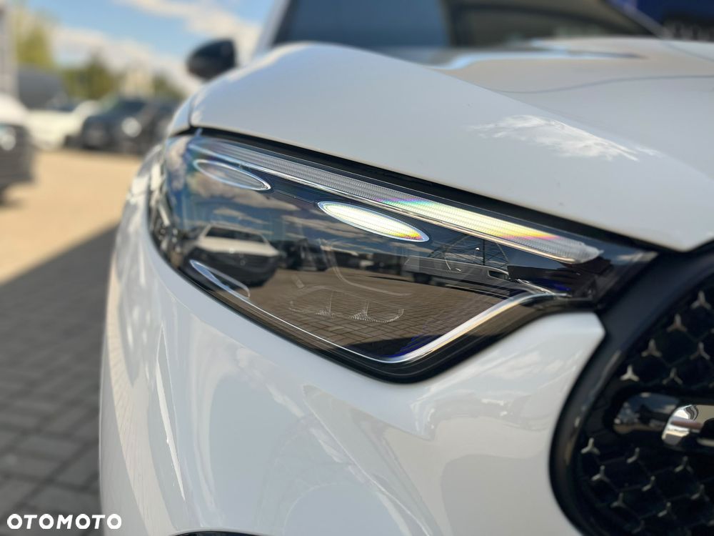 Mercedes-Benz GLC 200 mHEV 4-Matic AMG Line - 34