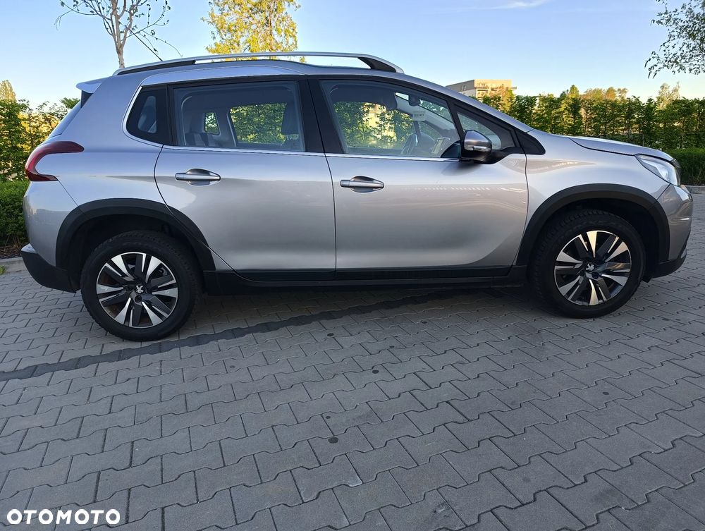 Peugeot 2008 BlueHDi 100 STOP & START Active - 5