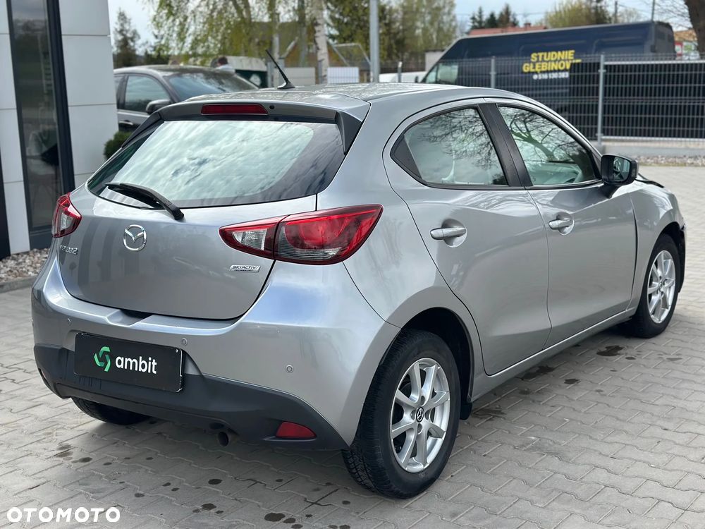 Mazda 2 - 5