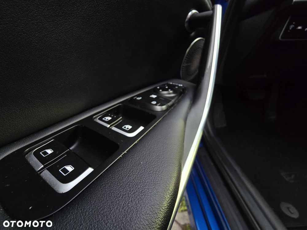 Kia Stinger 2.0 T-GDI L - 16
