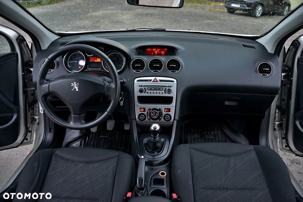 Peugeot 308 - 35