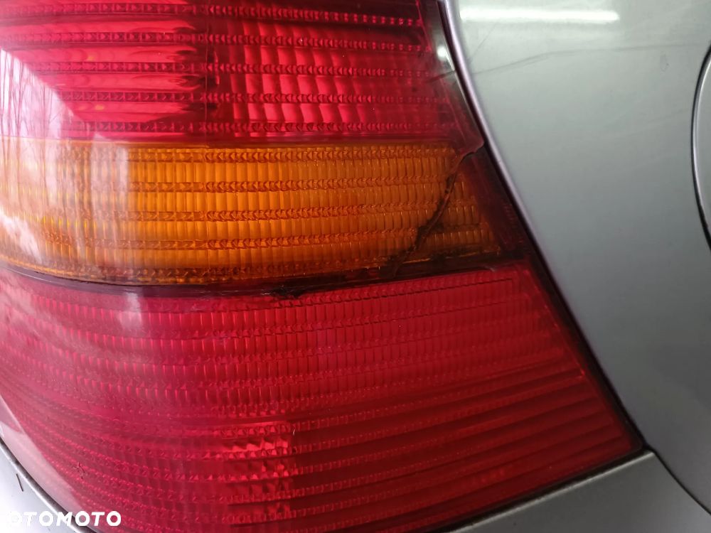 Volkswagen Golf 1.6 - 25