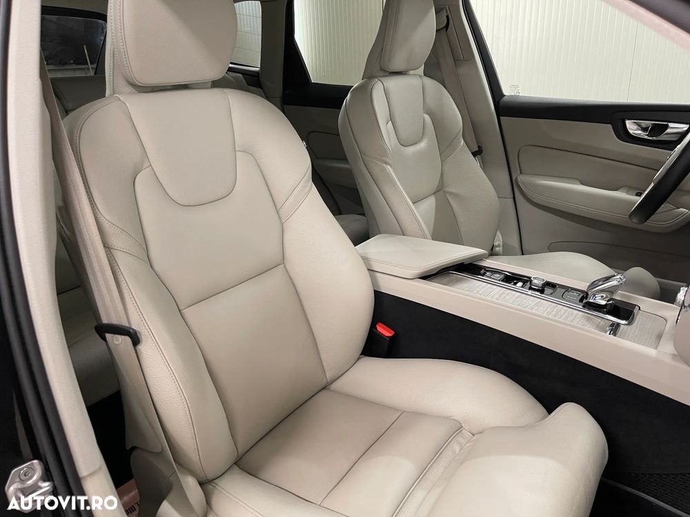 Volvo XC 60 B4 MHEV AWD Inscription - 9