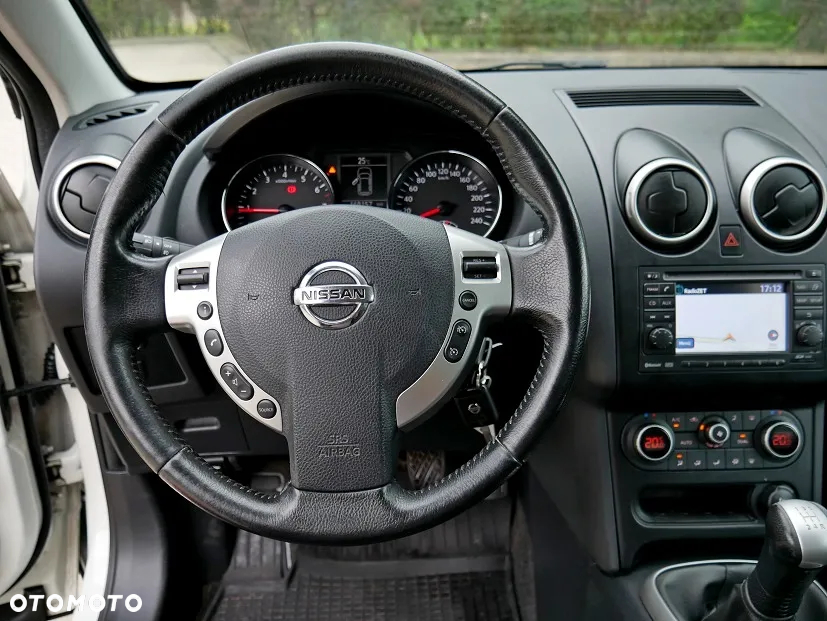 Nissan Qashqai 1.6 Tekna - 16