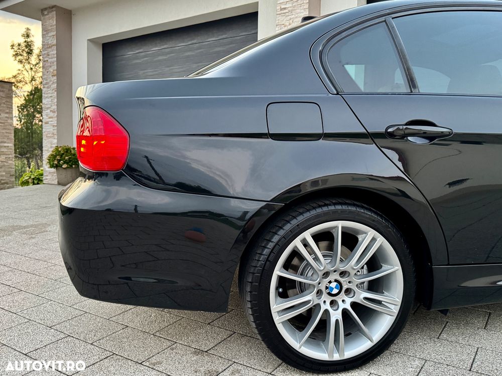 BMW Seria 3 320d xDrive DPF Aut. - 27