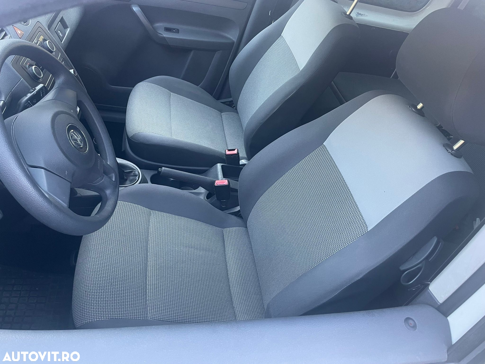 Volkswagen Caddy 1.6 TDI Comfortline - 8