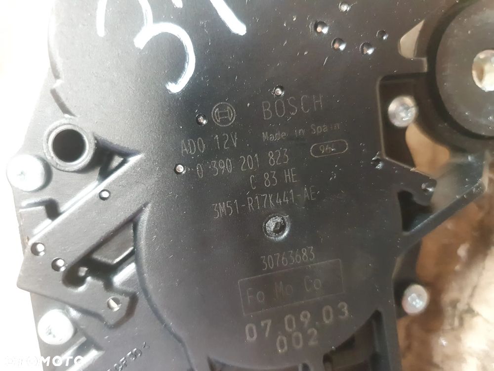VOLVO V50 SILNICZEK WYCIERACZKI 0390201823 - 3