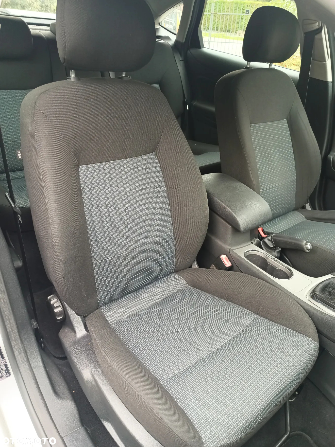 Ford Mondeo 1.8 TDCi Trend - 10