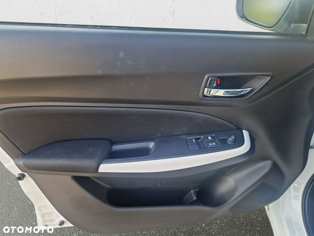Suzuki Swift - 10