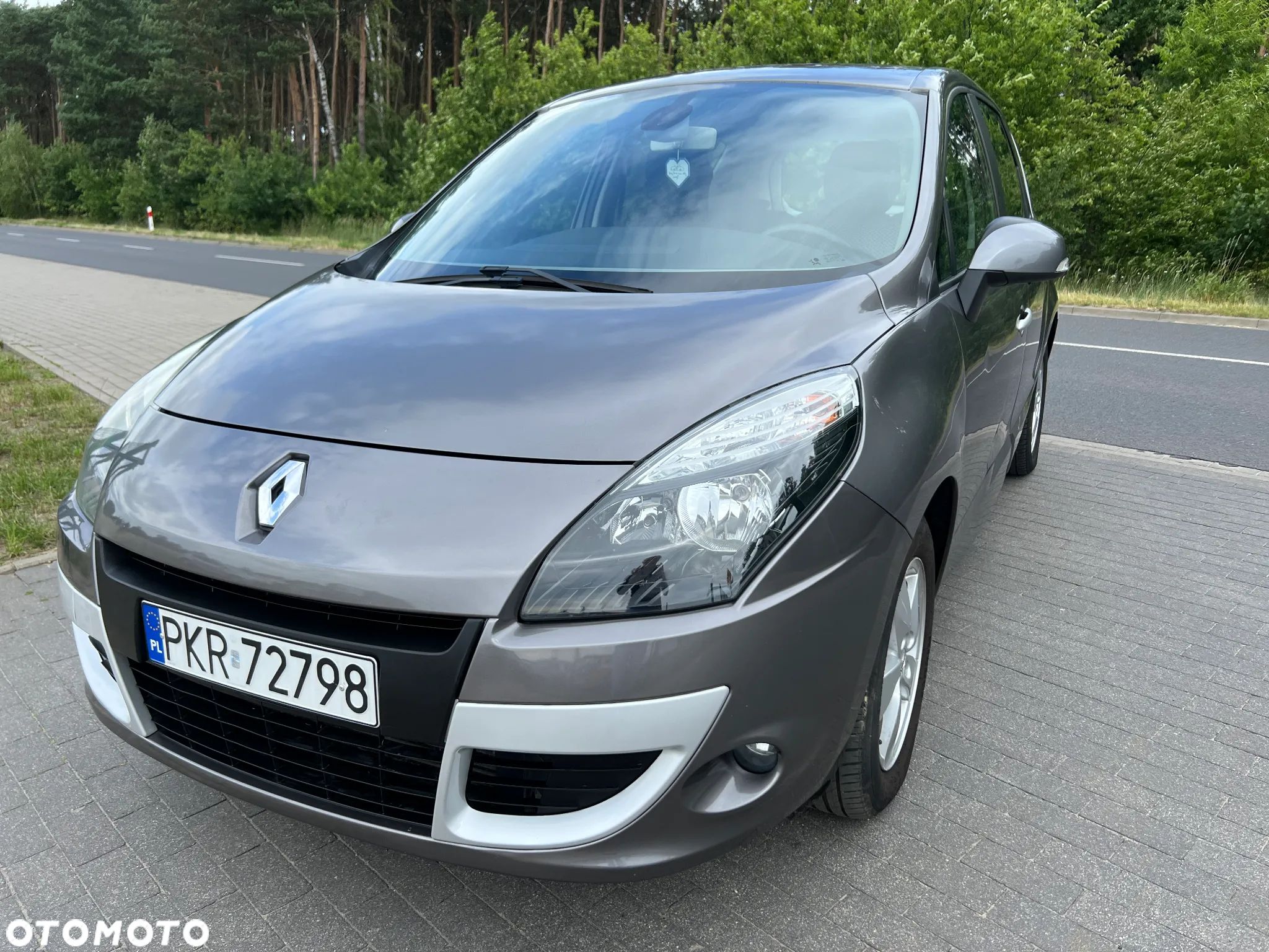 Renault Scenic - 1