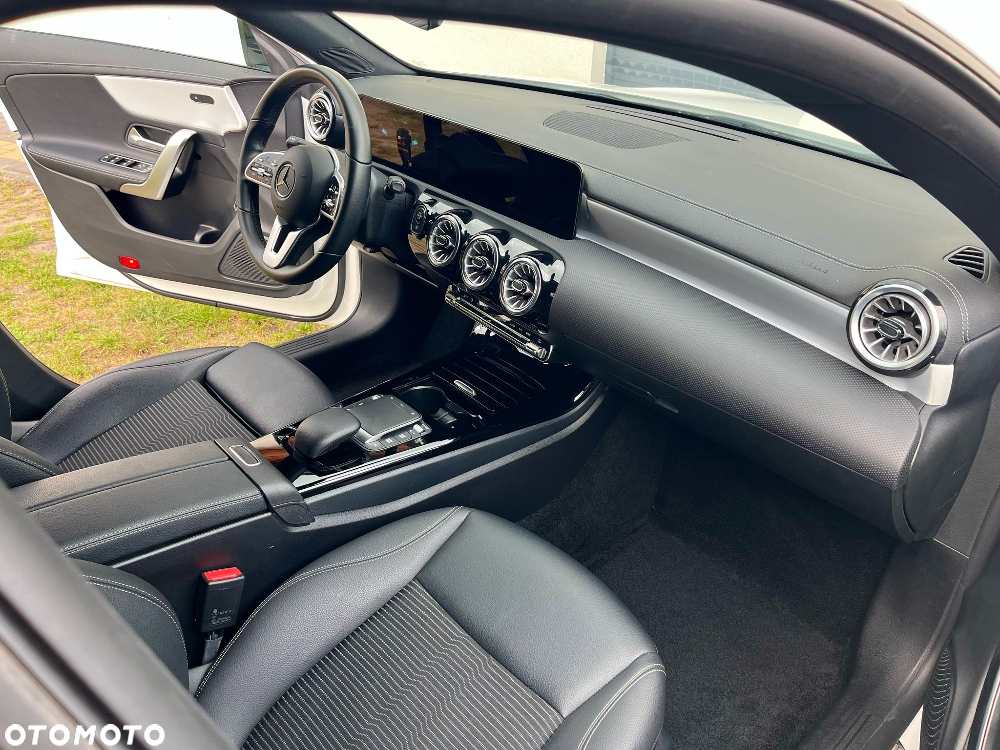 Mercedes-Benz CLA - 15
