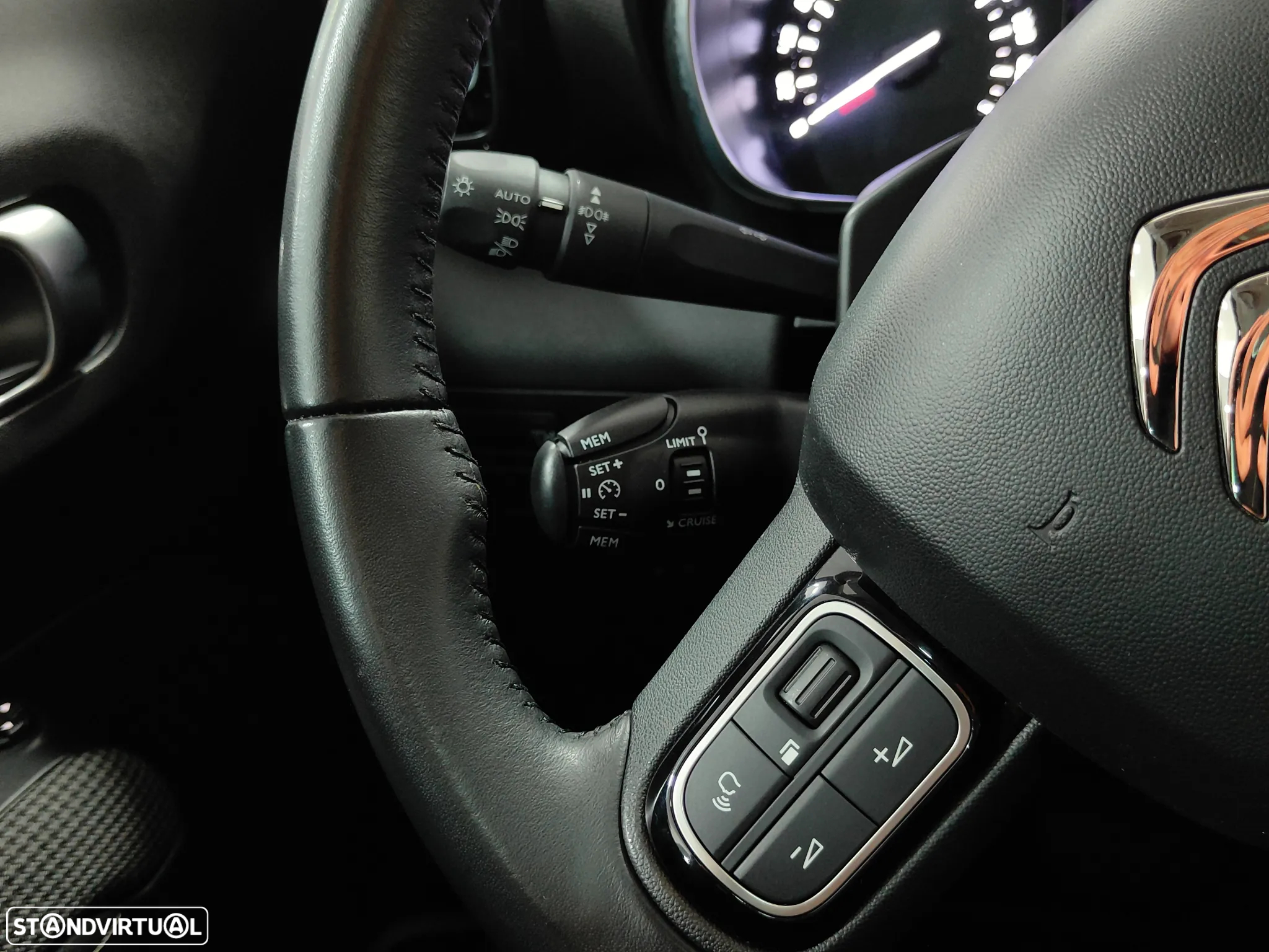 Citroën C3 Aircross 1.2 PureTech Shine EAT6 - 52