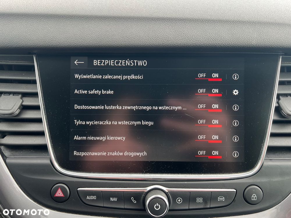 Opel Grandland X Plug-in-Hybrid4 1.6 DI Start/Stop Business Edition - 21