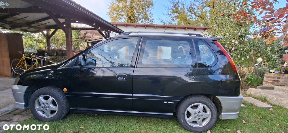 Mitsubishi Space Runner - 3