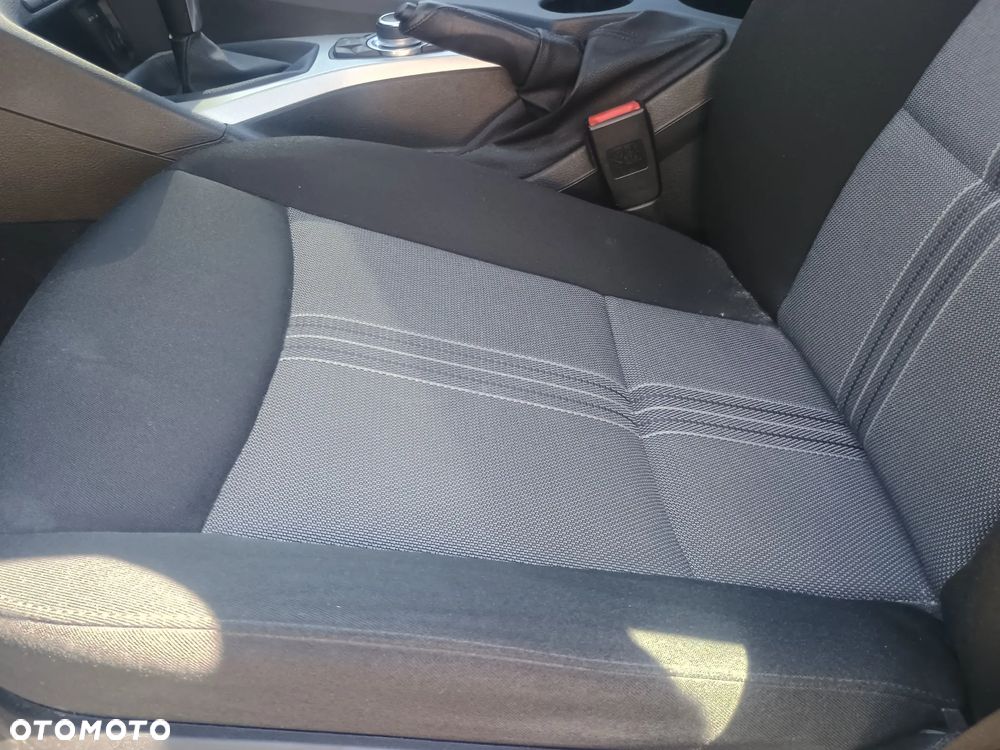BMW X1 sDrive18i xLine - 11