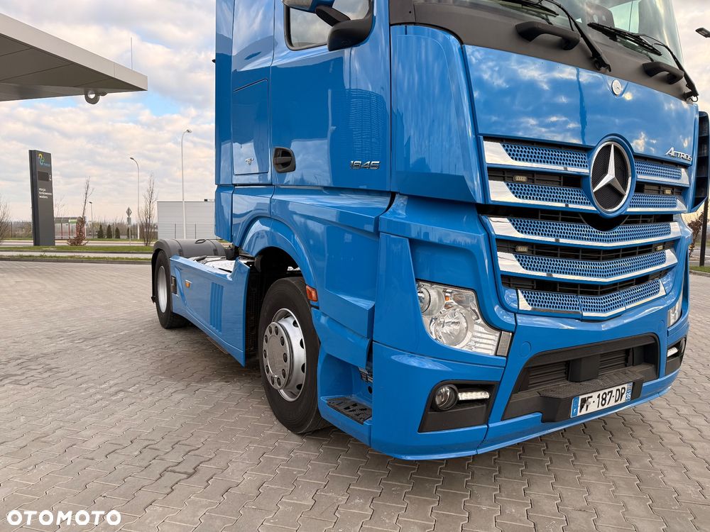 Mercedes-Benz ACTROS MP4 450/ sprowadzony/bez retardera/Euro6/Lodowka/2 zbiornika//Standart/2Lozka - 19