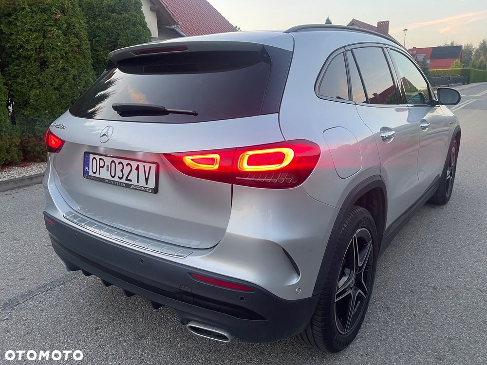 Mercedes-Benz GLA ver-250e-amg-line - 3
