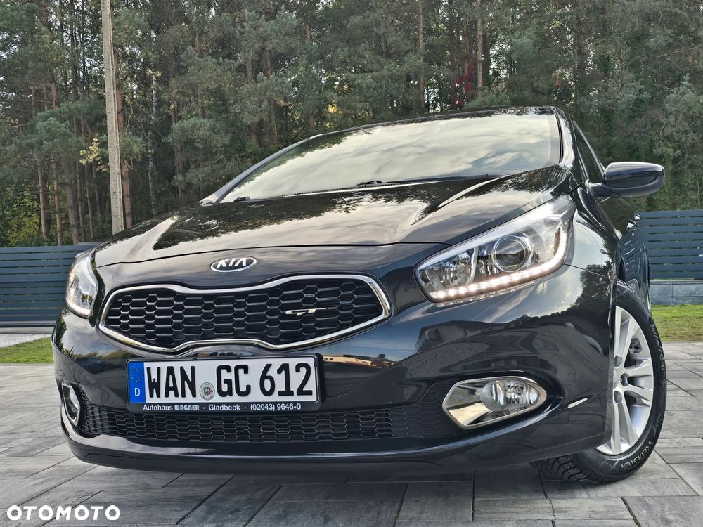Kia Ceed 1.4 CVVT Dream Team Edition - 4