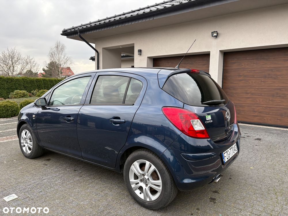Opel Corsa 1.4 16V Active - 9