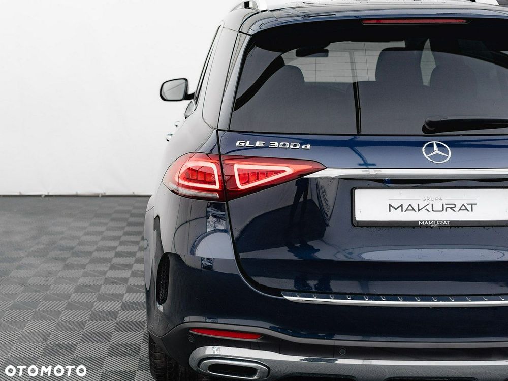 Mercedes-Benz GLE - 11