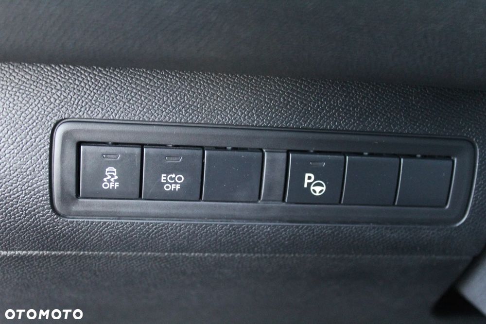 Peugeot 308 1.2 PureTech Allure S&S - 16