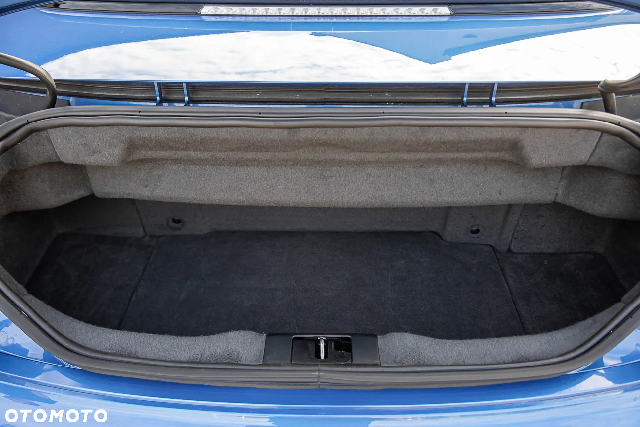 Maserati GranTurismo S Automat - 27
