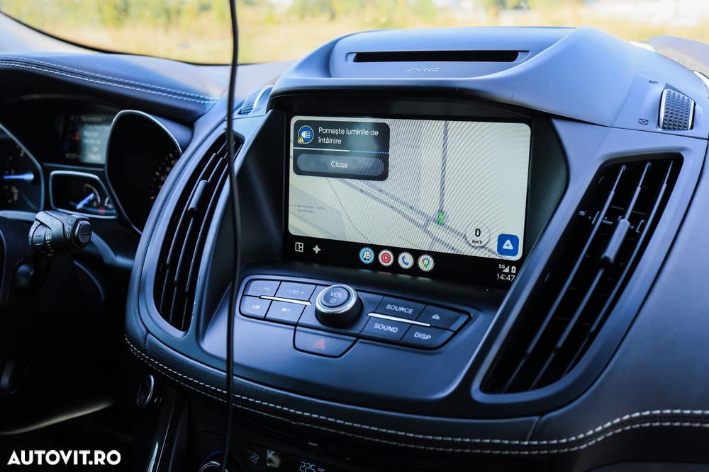 Ford Kuga 2.0 TDCi 4WD Powershift Vignale - 9