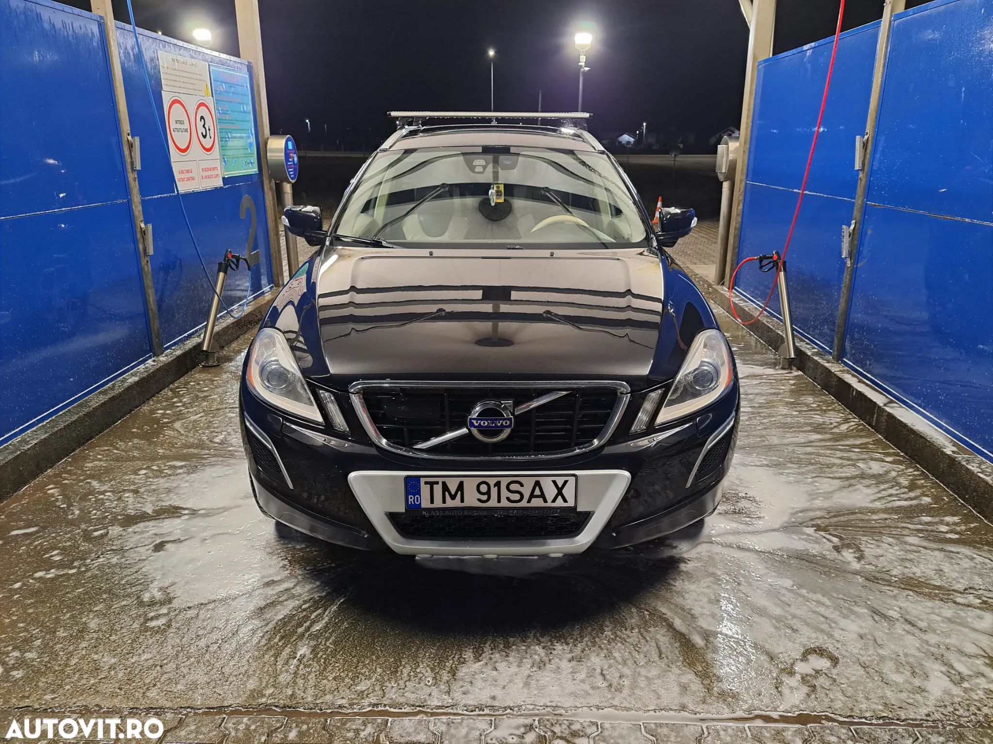 Volvo XC 60 D5 AWD Kinetic - 1