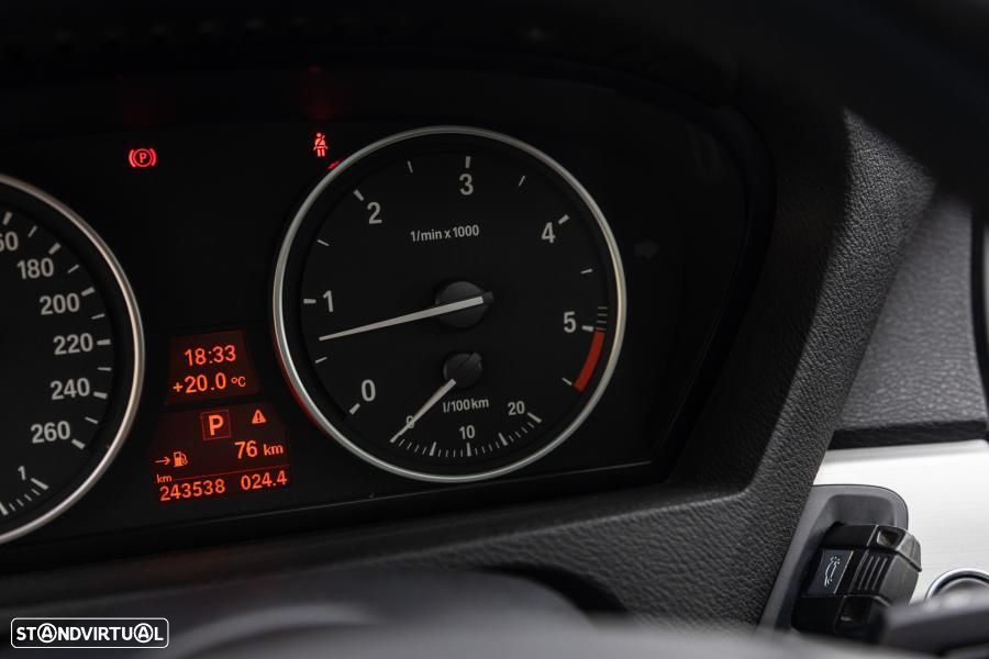 BMW X5 3.0 sd - 38