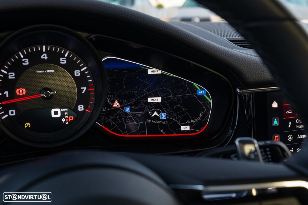 Porsche Panamera 4 - 24