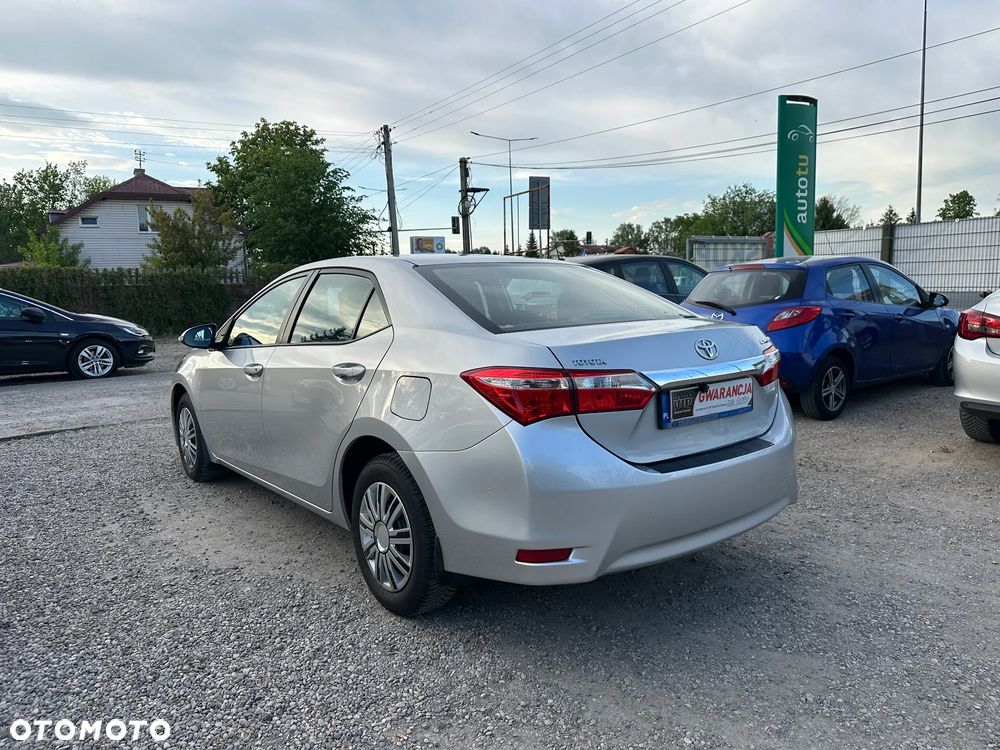 Toyota Corolla - 9