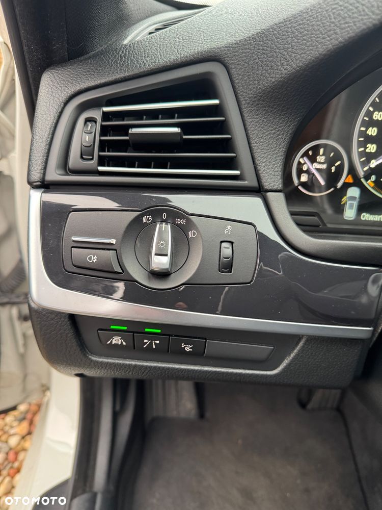 BMW Seria 5 525d xDrive - 18