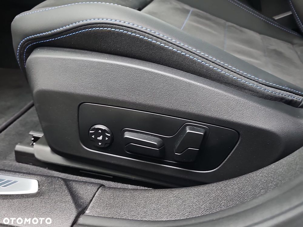 BMW Seria 2 - 24