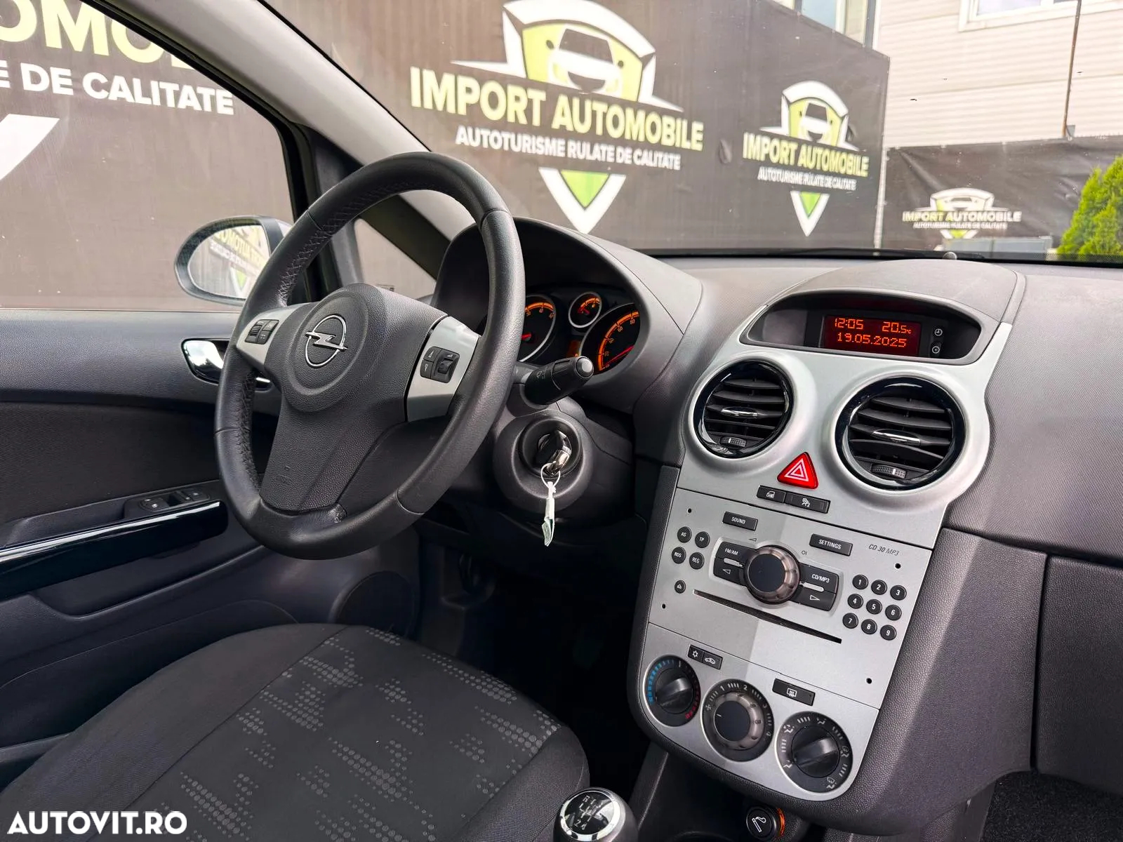 Opel Corsa 1.2 Essentia - 8