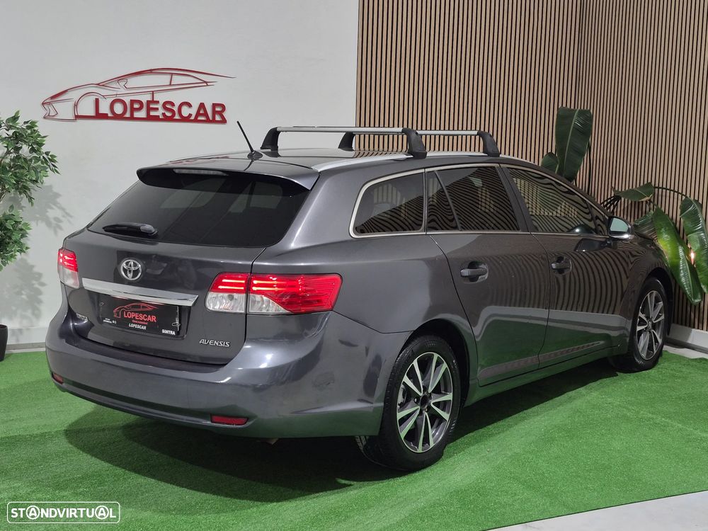 Toyota Avensis SW 2.0 D-4D Exclusive +GPS - 6
