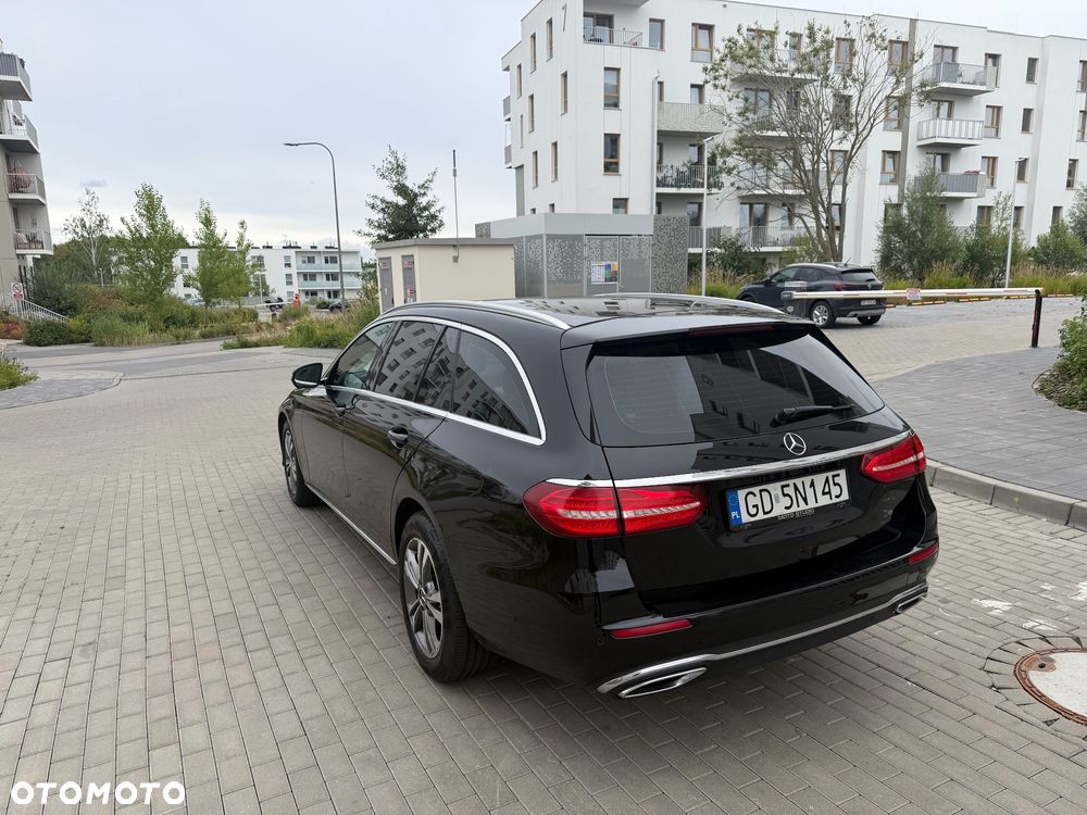 Mercedes-Benz Klasa E 220 d 9G-TRONIC - 6