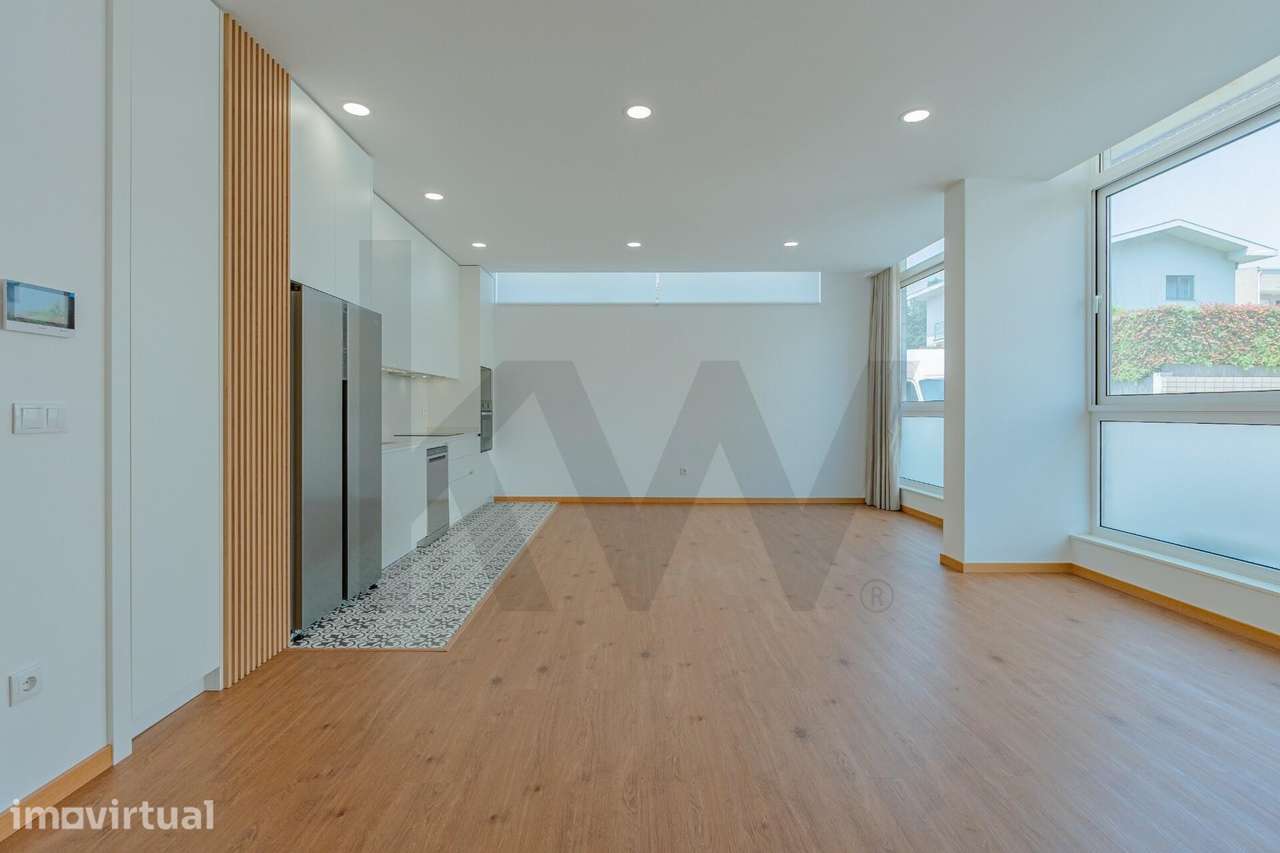 T3 novo e Moderno no Centro de S.João da Madeira! - Grande imagem: 5/19