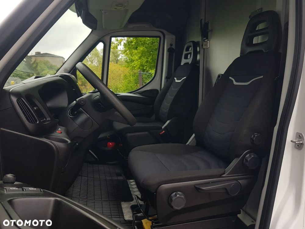 Iveco DAILY KONTENER NISKOPODŁOGOWY 4,43x2,23x2,42 SKLEP FOODTRUCK BAR KLIMA KONIOWÓZ KAMPER - 7
