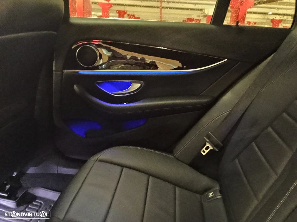 Mercedes-Benz E 300 de 4Matic T 9G-TRONIC Exclusive - 26