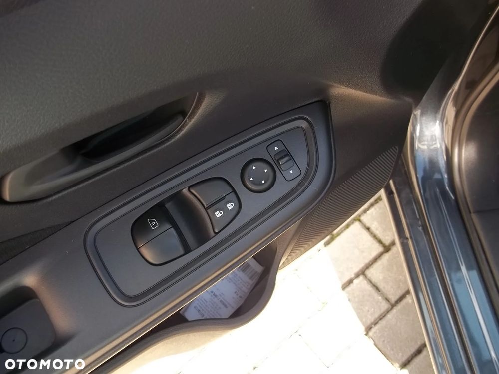 Nissan Micra 1.0 Acenta - 11
