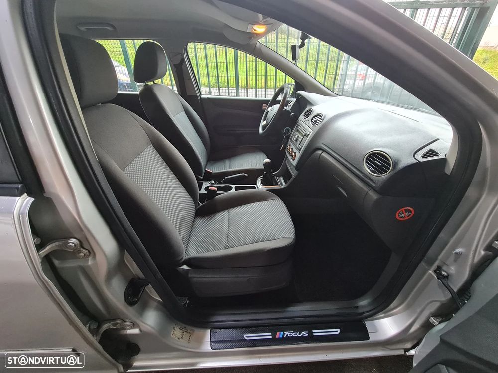 Ford Focus SW 1.6 TDCi Sport - 8