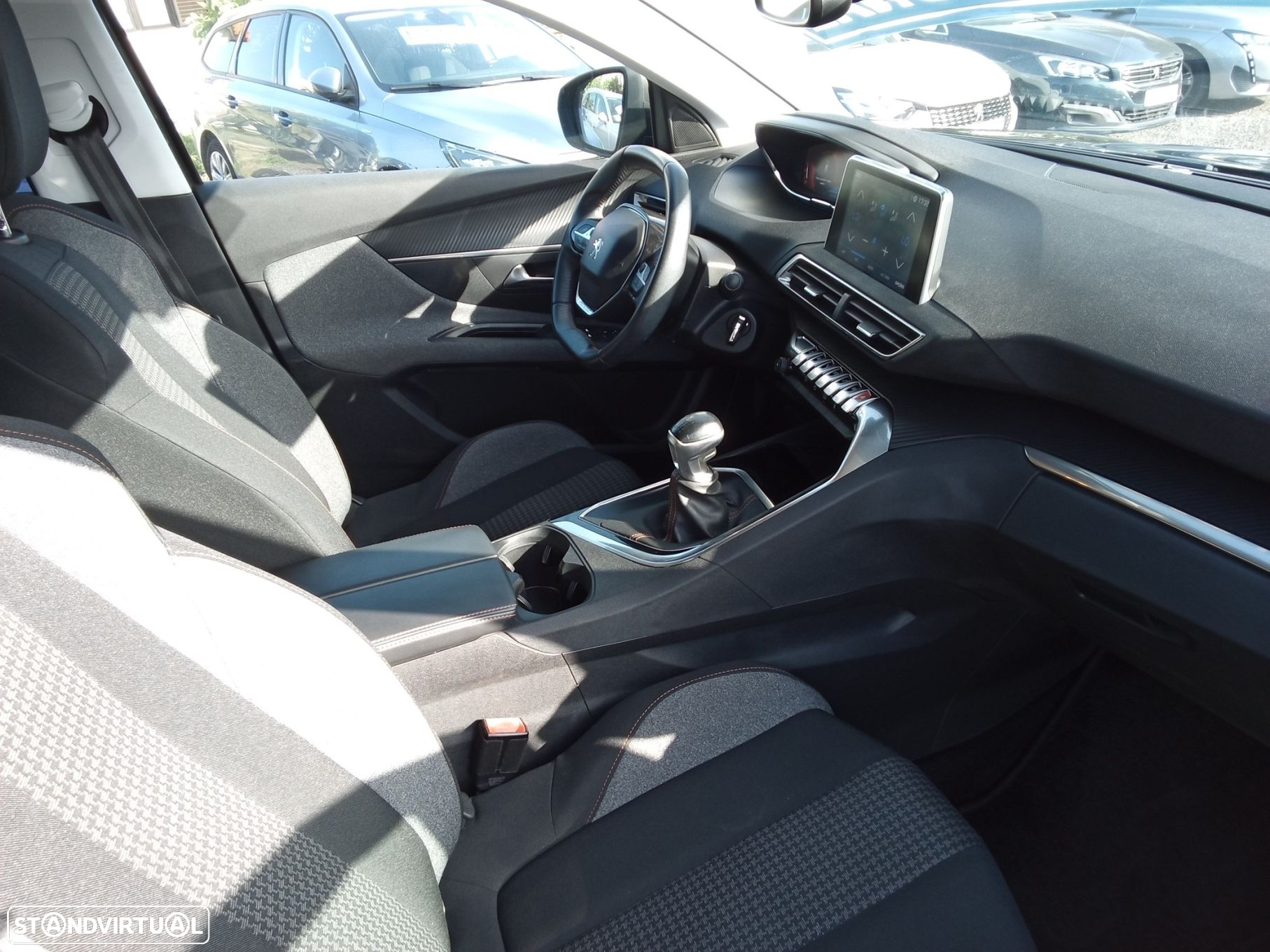 Peugeot 3008 - 21