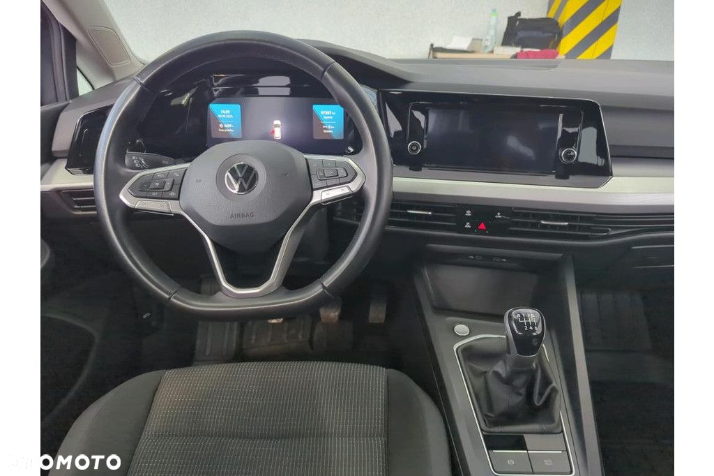 Volkswagen Golf VIII 1.0 TSI - 10