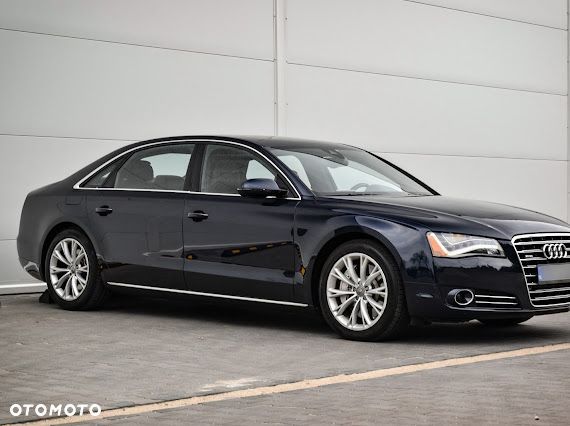 Audi A8 - 8