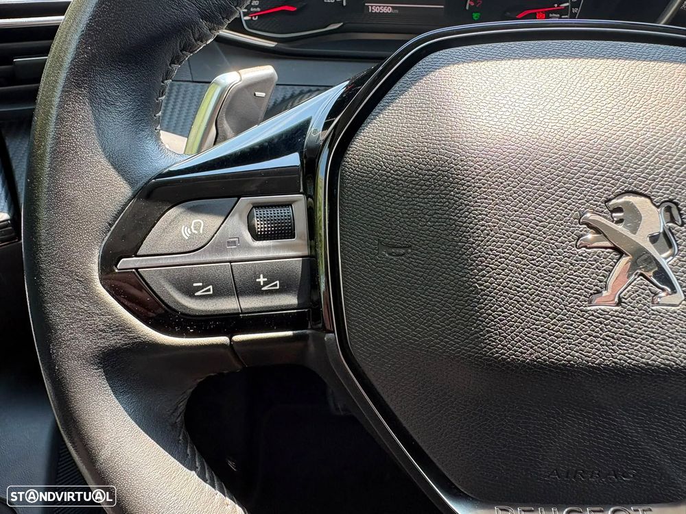 Peugeot 2008 1.2 PureTech Allure EAT8 - 15