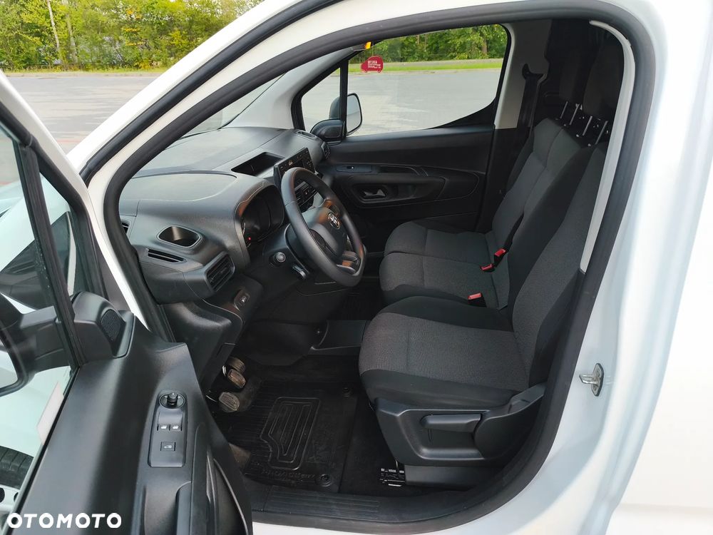 Toyota Proace City - 14
